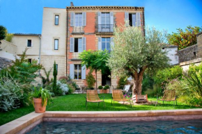 Гостиница La Maison Rouge d'Uzes B&B  Юзес
